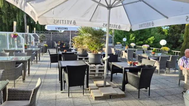 BookNoFees: Café Konditorei Hoyer, Breckerfeld