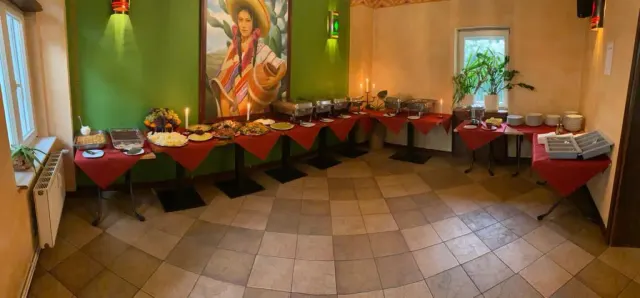 BookNoFees: Restaurant – La Paz – Berlin – La Paz, Foto 3