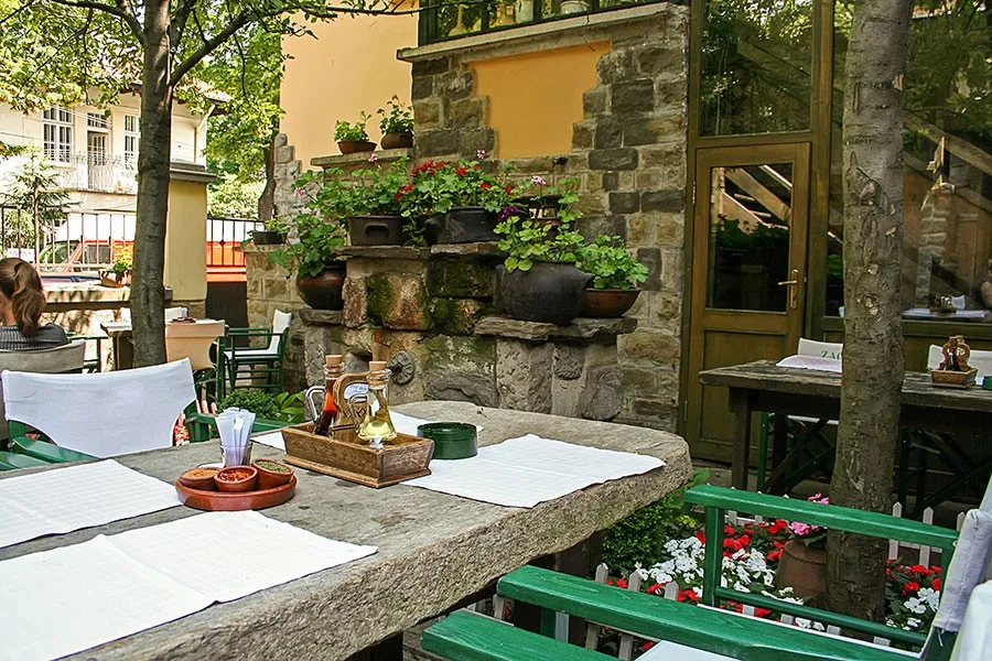 BookNoFees: Restaurant – Под липите – Sofia – Unter den Linden, Foto 1