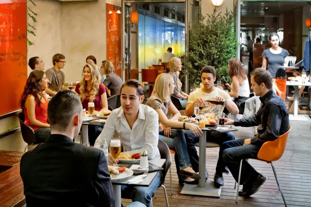 BookNoFees: Restaurant – Cuadro – Vienna – Tabelle, Foto 3