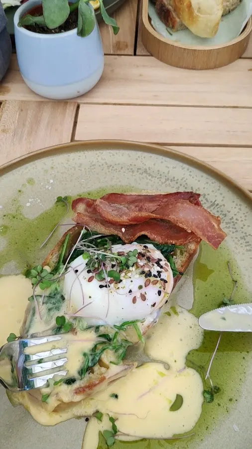 BookNoFees: Restaurant – Mint Karlovka – Bratislava – Wie Karlovka, Foto 3