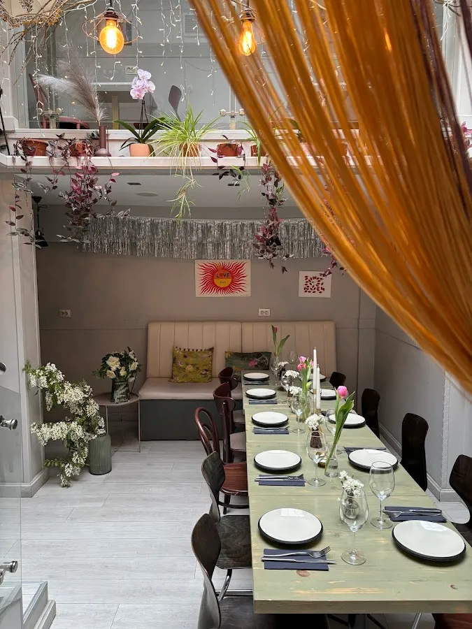 BookNoFees: Restaurant – Miamiam – Belgrade – Miamiam, Foto 1