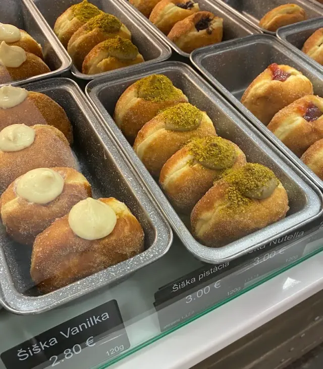 BookNoFees: Bäckerei – Šiškáreň - Pekáreň – Bratislava – Kegelbäckerei – Bäckerei, Foto 2