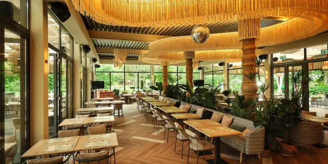 BookNoFees: Restaurant – Le Bistro – Budapest – Das Bistro, Foto 3