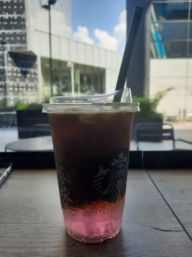 BookNoFees: Restaurant – Starbucks – Bucharest – Starbucks, Foto 2