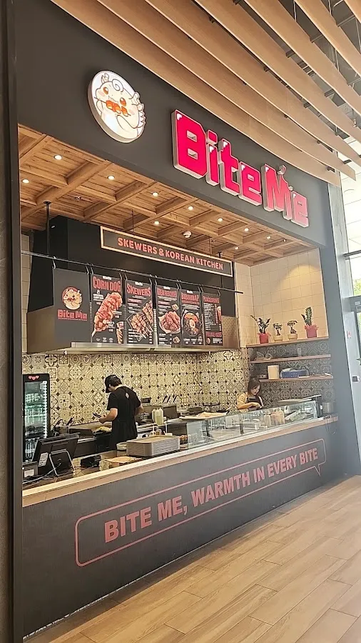 BookNoFees: Restaurant – BITE ME – Ljubljana – Leck mich doch!, Foto 1