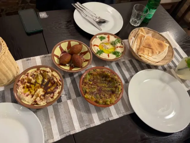 BookNoFees: Restaurant – Jasmin Al Shaam – Bratislava – Jasmin aus Syrien, Foto 3