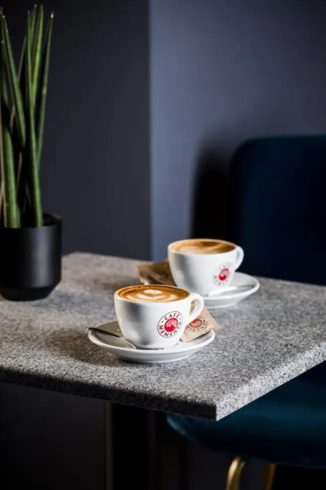 BookNoFees: Café – Editori – Sofia – Verlage, Foto 2
