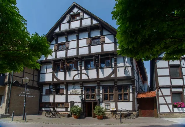 BookNoFees: Baumhove Hotel Restaurant Am Markt, Werne