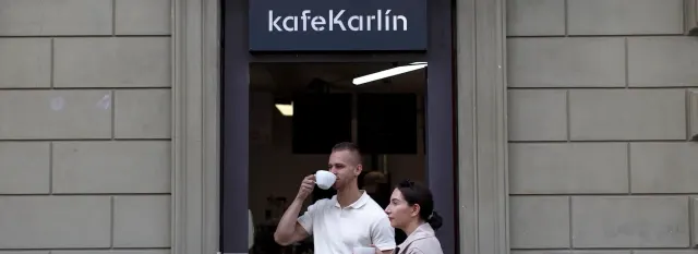 BookNoFees: Café – kafe Karlín – Prague – Café Karlín, Foto 3