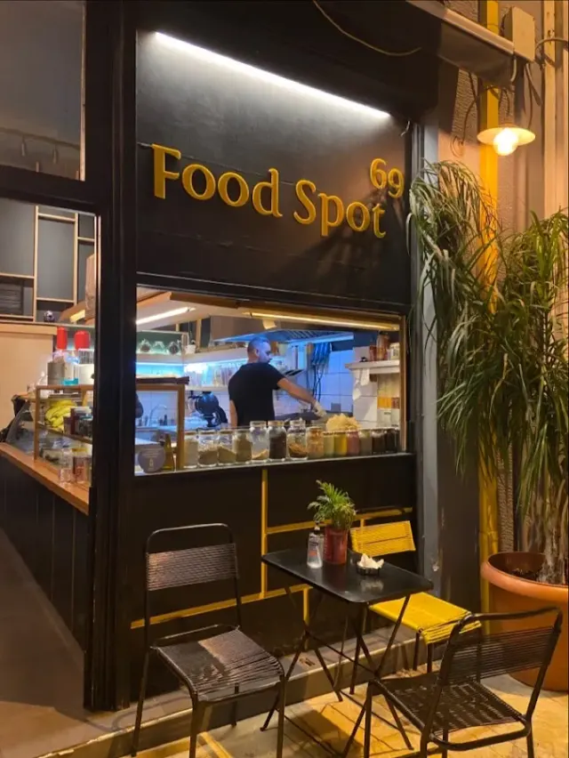 BookNoFees: Food Spot 69, Athens
