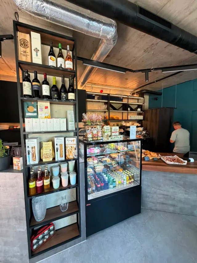 BookNoFees: Café – Bellčafe – Prague – Bellčafe, Foto 3