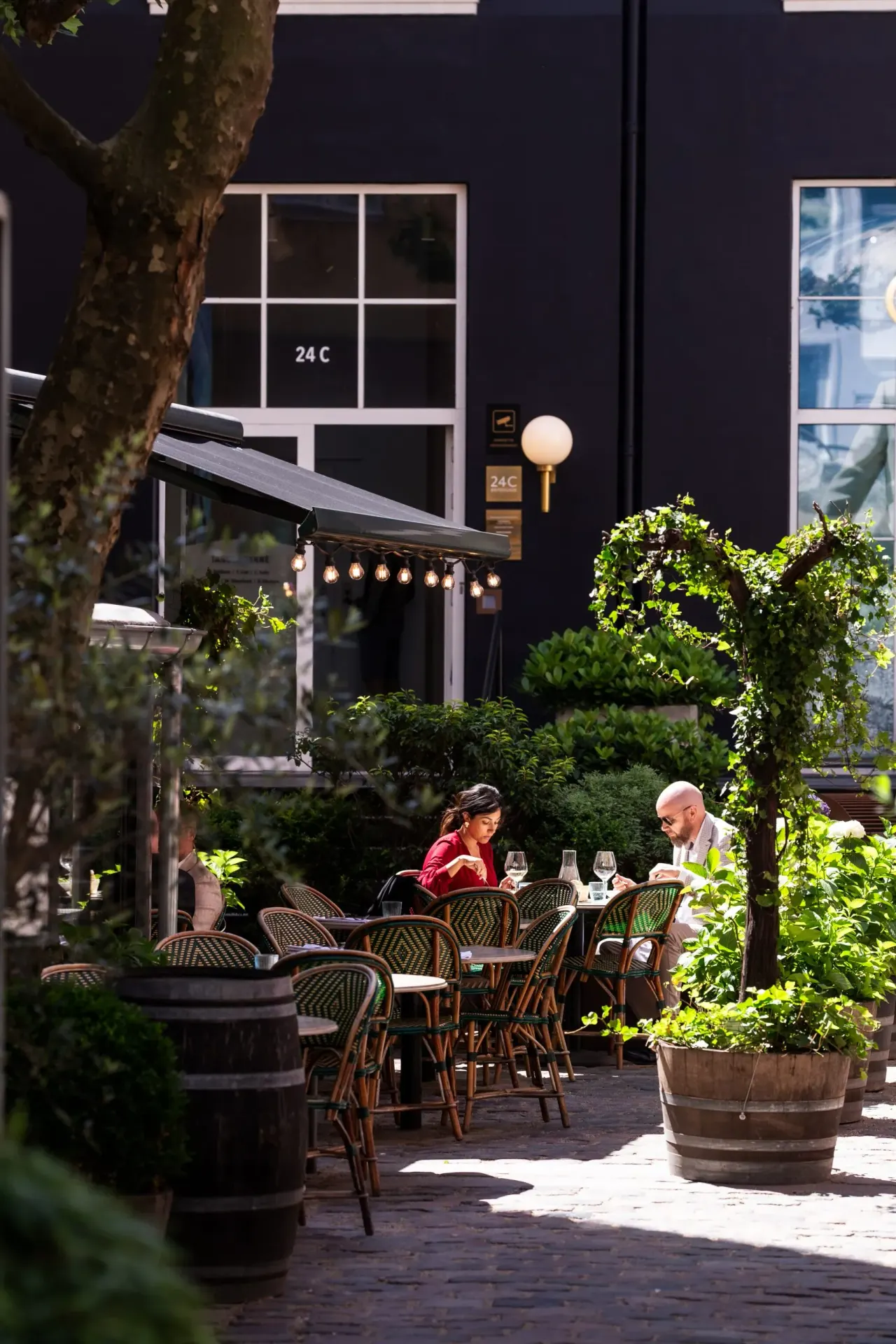 BookNoFees: Restaurant – L'Alsace – Copenhagen – Das Elsass, Foto 1