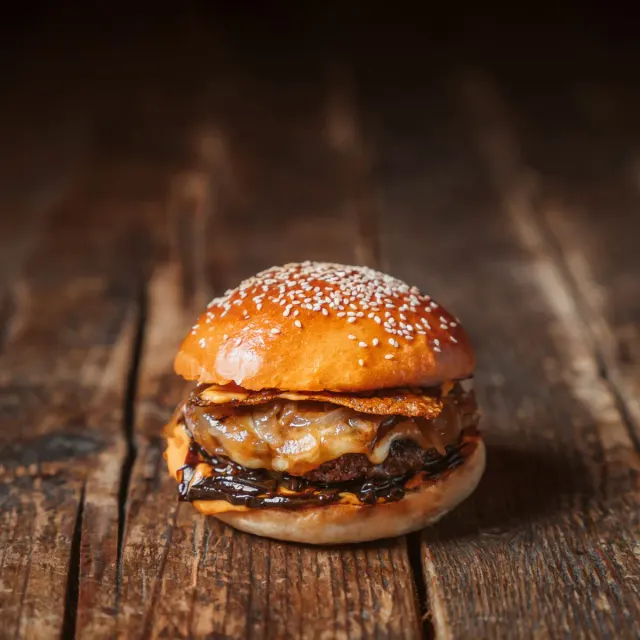 BookNoFees: Imbiss – Bamba Marha Burger Bar – Budapest – Bamba Marha Burger Bar, Foto 2