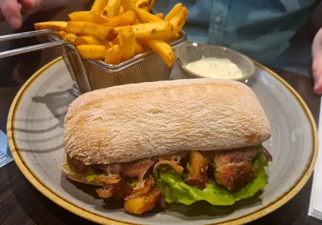 BookNoFees: Restaurant – Grill & Grain Restaurant – Dublin – Restaurant „Grill & Grain“, Foto 3