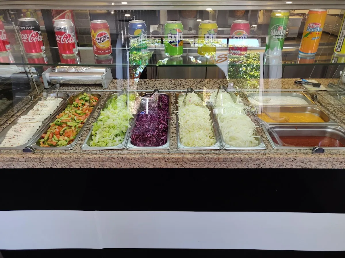 BookNoFees: Restaurant – Halikarnas – Breckerfeld – Halikarnas, Foto 1