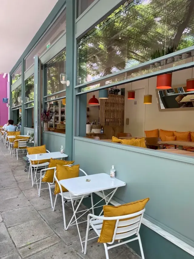 BookNoFees: Annie - Fine Cooking, Athens