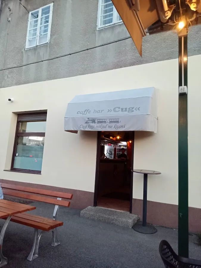 BookNoFees: Café – Cug – Zagreb – Schneiden, Foto 1